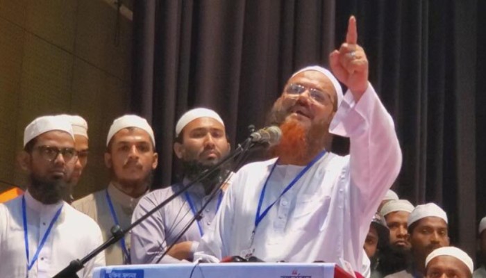 ​'আ. লীগ শাহী চাঁদাবাজ, বিএনপি ছ্যাঁচড়া চাঁদাবাজ'