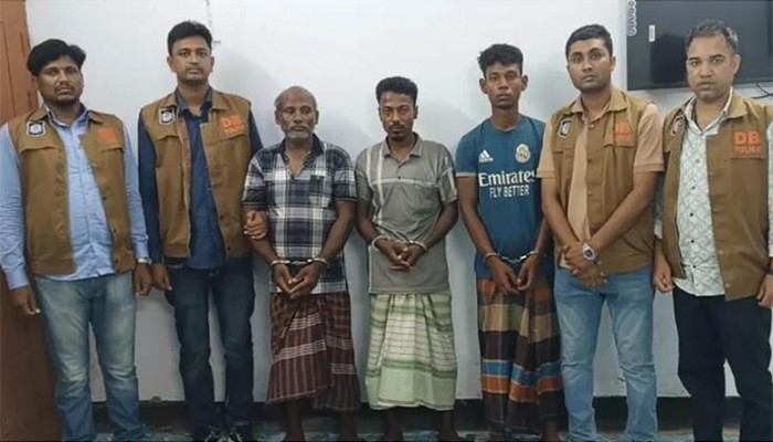 ​এক পরিবারে চার খুন: বাবা-ছেলের পরিকল্পনায় হত্যা, গ্রেপ্তার ৩