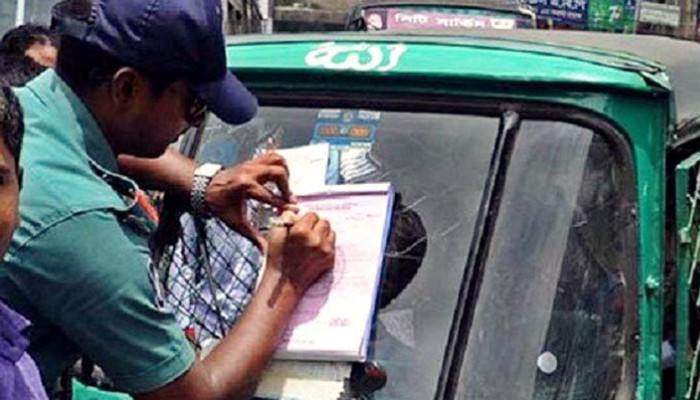 ​সিএনজি চালক মিটারের বেশি ভাড়া নিলে মামলা