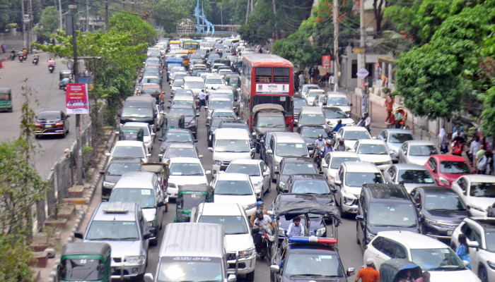 তীব্র যানজটে ভোগান্তিতে ​রাজধানীবাসী