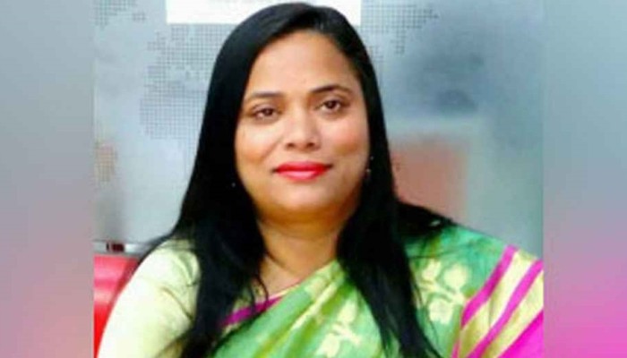 ​মধ্যরাতে নিজ গ্রাম থেকে গ্রেপ্তার সাবেক এমপি সাবিনা আক্তার তুহিন