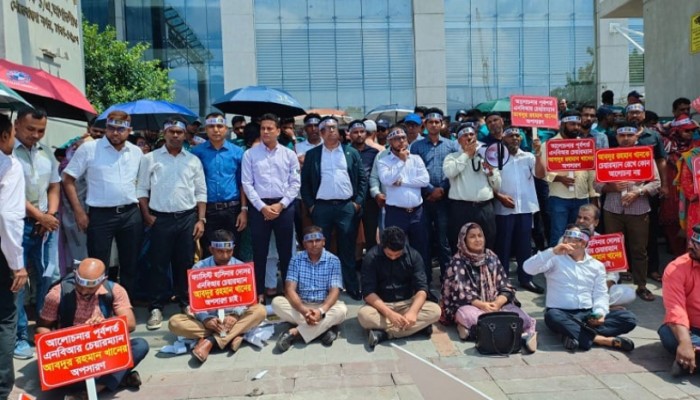 ​‘মার্চ টু এনবিআর’ শুরু, সতর্ক অবস্থানে আইনশৃঙ্খলা বাহিনী