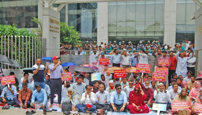 এনবিআরের আন্দোলনকারীদের কঠোর বার্তা সরকারের