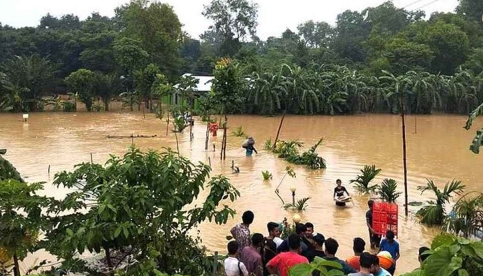 ​কুমিল্লায় বাড়ছে গোমতী নদীর পানি, জরুরি সতর্কতা