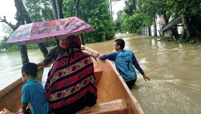 ​ ভিড় বাড়ছে আশ্রয়কেন্দ্রে