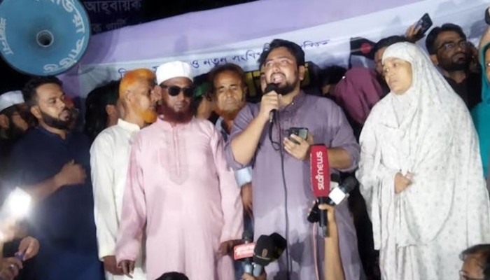 ​চাঁদাবাজদের হাত থেকে ব্যবসায়ীদের রক্ষা করবো: নাহিদ