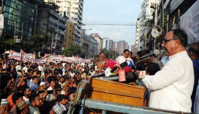 ব্যবসা চলছে, ​শহীদরা বেঁচে থাকলে লজ্জা পেতেন : মির্জা আব্বাস