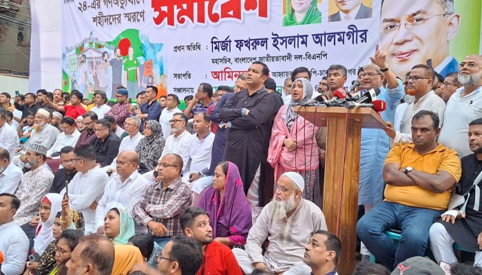 সম্পূরক শুল্ক কমিয়ে ২০ শতাংশ করায় সরকারকে সাধুবাদ ফখরুলের