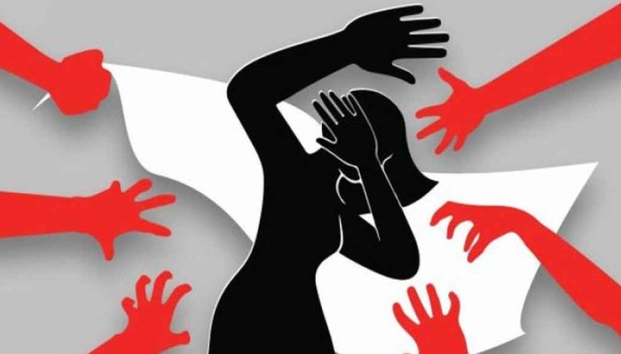 ​স্কুলছাত্রীকে অজ্ঞান করে দলবদ্ধ ধর্ষণ ও ভিডিও ধারণ, অতঃপর...