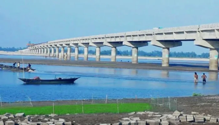 ​উদ্বোধনের আগেই ঝুঁকিতে পড়ছে দ্বিতীয় তিস্তা সেতু