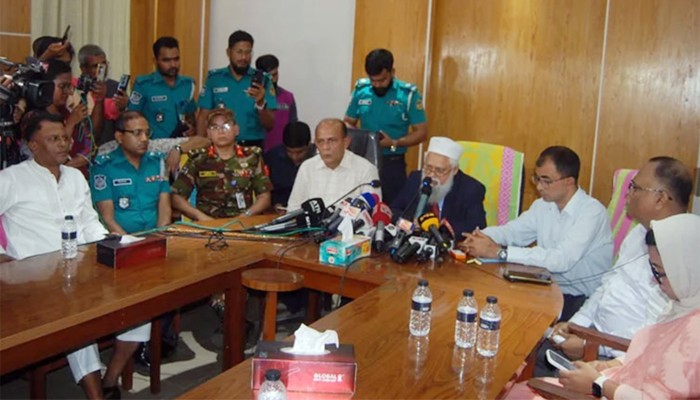 ​আন্দোলন থামাতে আইনশৃঙ্খলা বাহিনী নামবে : ডিজি স্বাস্থ্য