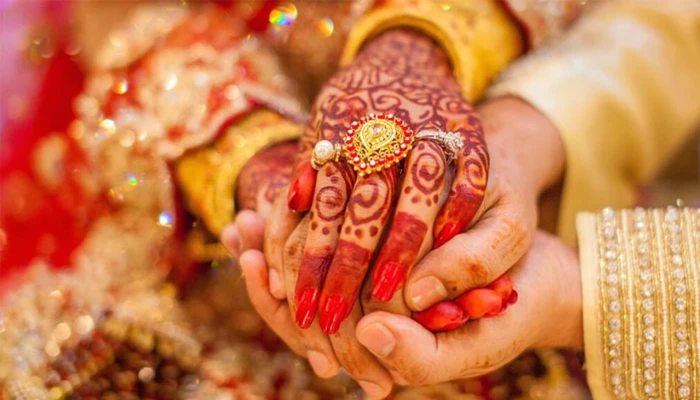 ​বিয়ের অনুষ্ঠানের টিকিট বিক্রি!