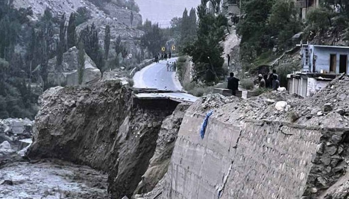 ​পাকিস্তানে ভয়াবহ বন্যা ও ভূমিধস, নিহত ২৭