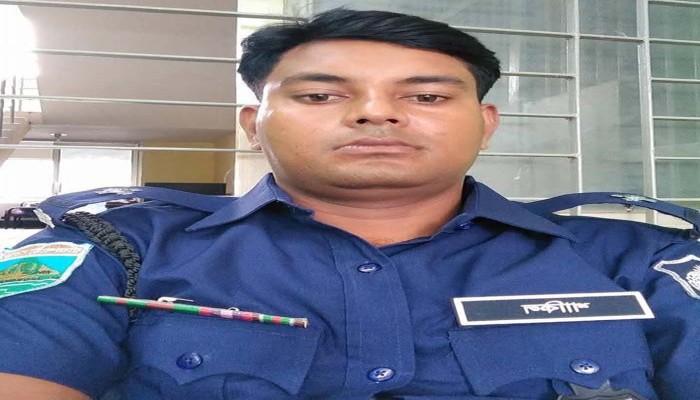 ​চাটমোহরে প্রবাসীর স্ত্রীকে নিয়ে পালালেন এএসআই শাকিল!