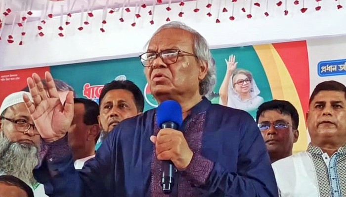 জনগণ কি জানে পিআর মাথায় দেয় নাকি গায়ে মাখে, প্রশ্ন রিজভীর