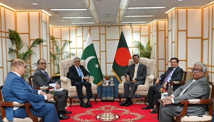 তৌহিদ-ইসহাক দ্বিপক্ষীয় বৈঠক শুরু