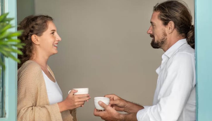 ​স্ত্রীর কথা মনোযোগ দিয়ে শোনার উপকারিতা