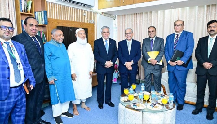 ​জামায়াত আমিরের বাসায় পাকিস্তানের পররাষ্ট্রমন্ত্রী