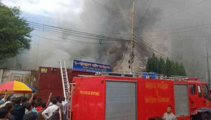 চট্টগ্রামে ভয়াবহ আগুন