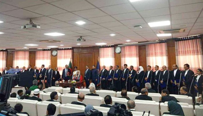 ​শপথ নিলেন হাইকোর্টের নবনিযুক্ত ২৫ বিচারপতি