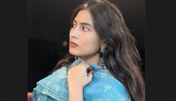 ​রাকসু ইতিহাসে প্রথম নারী ভিপি প্রার্থী তাসিন খান