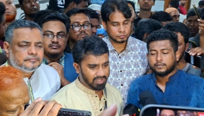 গভীর রাতে রাশেদের ব্রিফিং