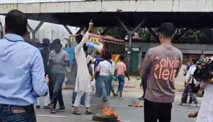 ​নুরের ওপর হামলার প্রতিবাদে ঢাকা-চট্টগ্রাম মহাসড়ক অবরোধ