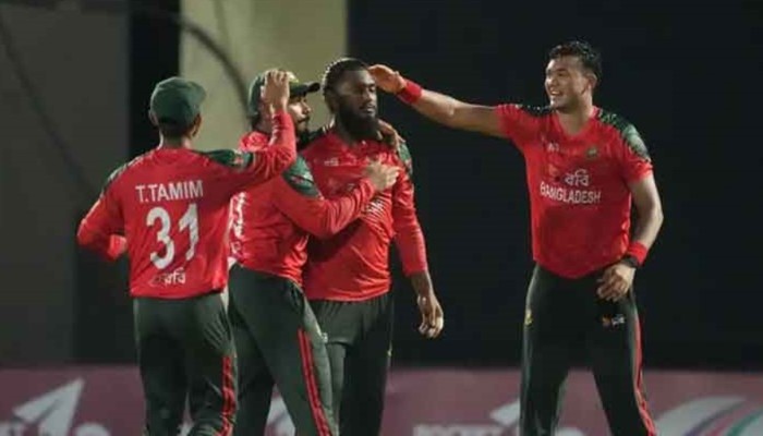 ​জয়ের জন্য বাংলাদেশের লক্ষ্য ১৩৭ রান