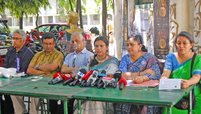 ​‘গণধর্ষণের’ হুমকিদাতার দৃষ্টান্তমূলক শাস্তি চাইল শিক্ষক নেটওয়ার্ক