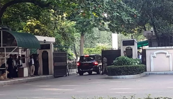 ​যমুনায় সাত দলের নেতারা