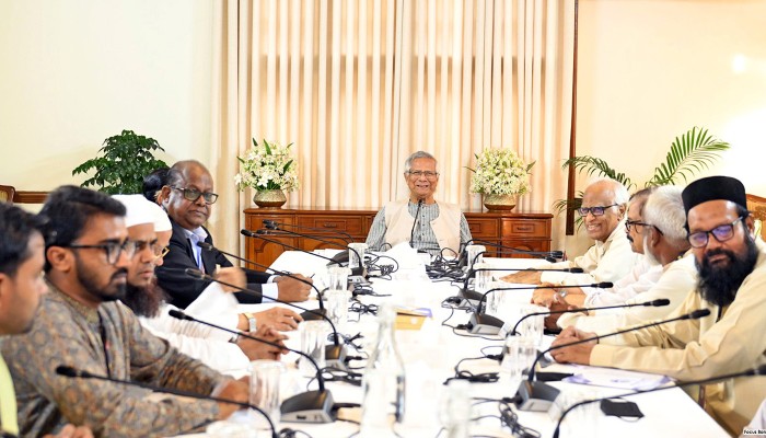 ​প্রধান উপদেষ্টার সঙ্গে সাত রাজনৈতিক দলের বৈঠক