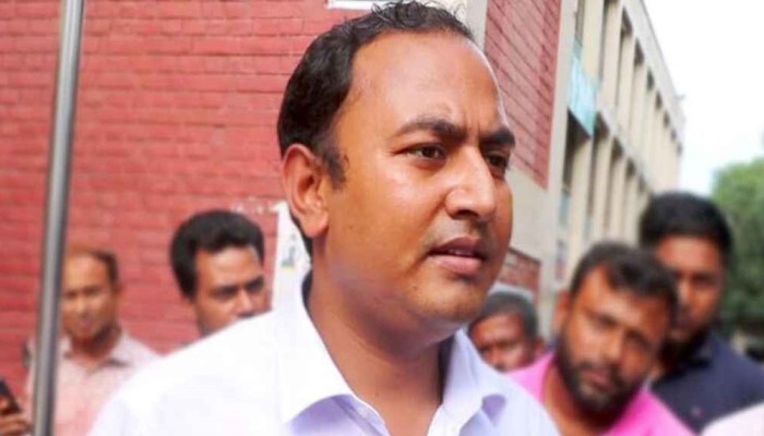 দুই সন্তানের বাবাকে শিশু দেখিয়ে জামিন, আইনজীবীর বিরুদ্ধে মামলা