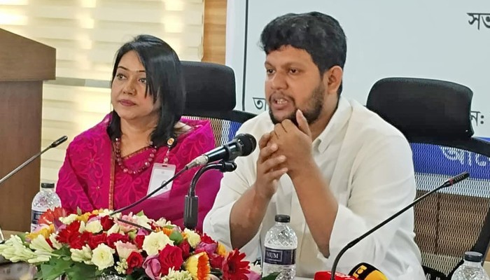 ​নির্বাচনের সময় তথ্যের অবাধ প্রবাহ নিশ্চিতের আহ্বান তথ্য উপদেষ্টার