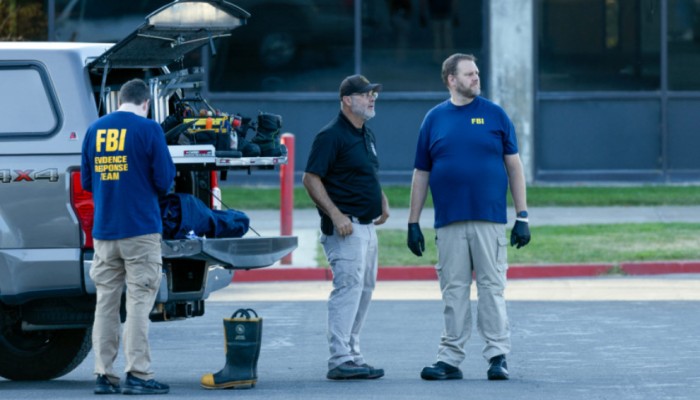 চার্লি কার্কের খুনিকে ধরতে যুক্তরাষ্ট্রজুড়ে অভিযান