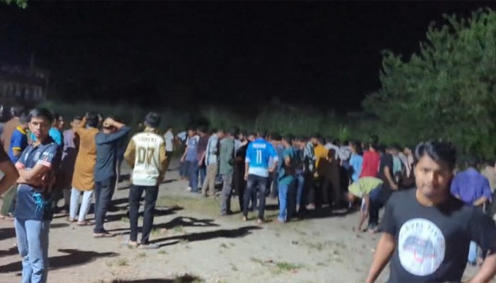 ​দুই পক্ষের সংঘর্ষে বরিশাল বিশ্ববিদ্যালয় রণক্ষেত্র