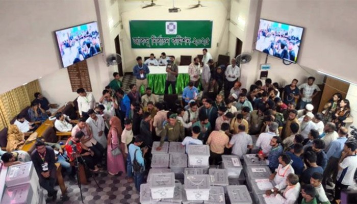 জাকসু নির্বাচনে ওঠা অভিযোগের নিরপেক্ষ তদন্ত ‌দাবি