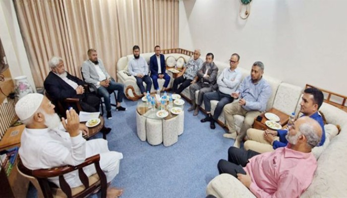 ​জামায়াত আমিরের সঙ্গে শিল্পমালিক প্রতিনিধিদের সাক্ষাৎ