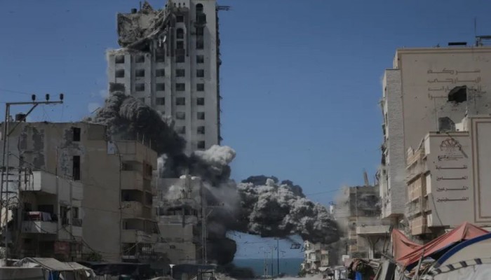 ​গাজা সিটিতে ব্যাপক ধ্বংসযজ্ঞ চালাচ্ছে ইসরাইল, নিহত ৫১