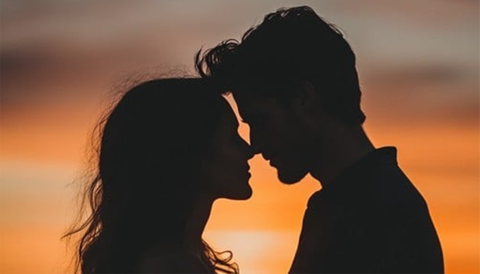 ​বউয়ের সঙ্গে চুটিয়ে রোমান্স করতে এই পাঁচটি খাবার খান