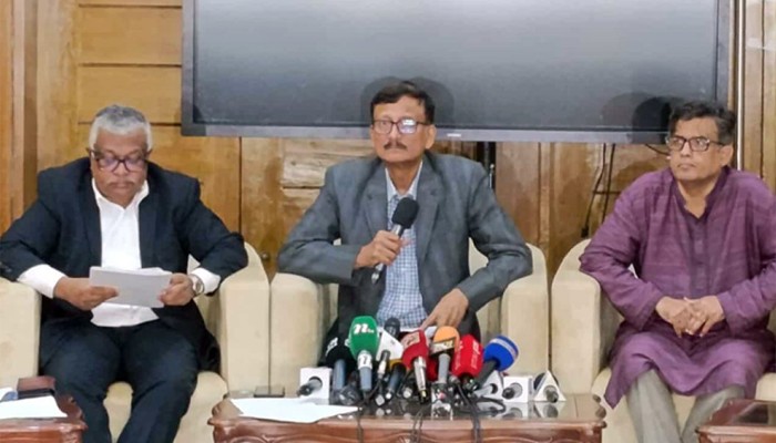 প্রধান উপদেষ্টার সফরসঙ্গী হচ্ছেন মির্জা ফখরুলসহ চার রাজনীতিবিদ