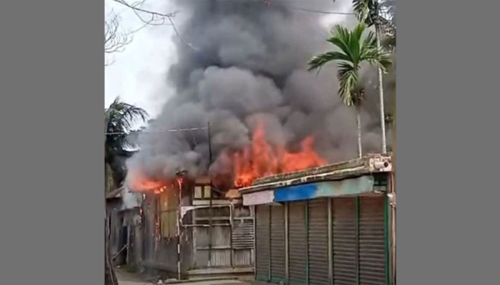 মাইকে ঘোষণা দিয়ে চার মাজারে হামলা-ভাঙচুর-আগুন