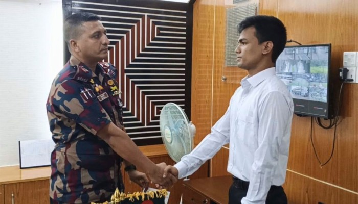 ফেলানীর ছোট ভাই ​বিজিবিতে