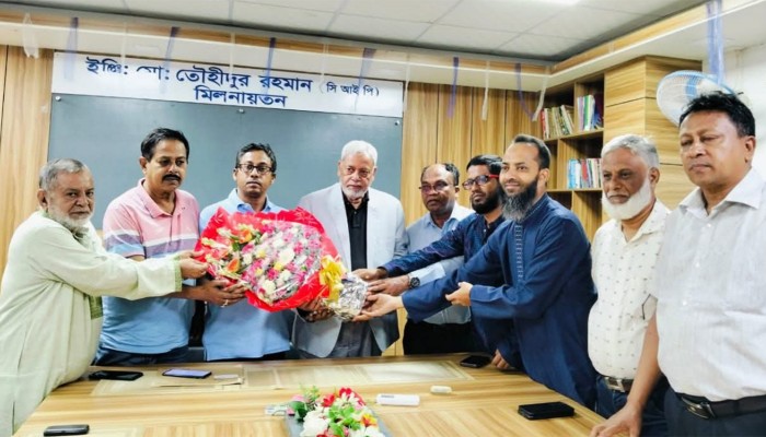 ​পায়রা বন্দরের উন্নয়ন কার্যক্রম নিয়ে গণমাধ্যমকর্মীদের সঙ্গে মতবিনিময়