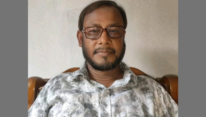 ​ছাত্রীকে ওড়না ছাড়া দেখতে চাওয়া সেই শিক্ষক ওএসডি