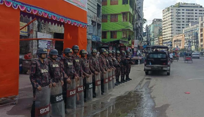 সারাদেশে ২৮৫৭ পূজামণ্ডপের নিরাপত্তায় ৪৩০ প্লাটুন বিজিবি
