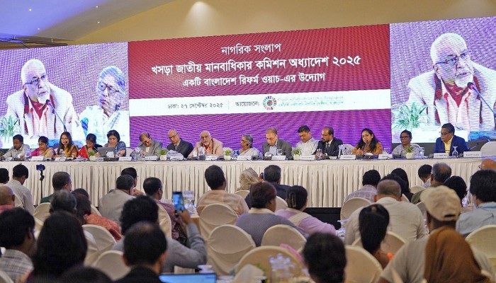 ​নখদন্তহীন জাতীয় মানবাধিকার কমিশন দেখতে চাই না : দেবপ্রিয়