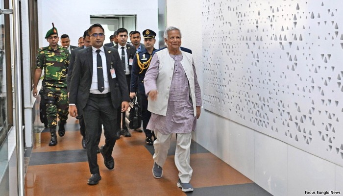 ​দেশে ফিরলেন প্রধান উপদেষ্টা