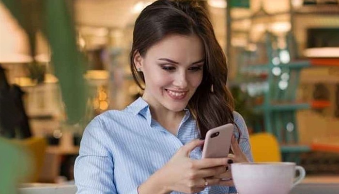 ​ফোন যেভাবে আপনার বয়স বাড়িয়ে দিচ্ছে