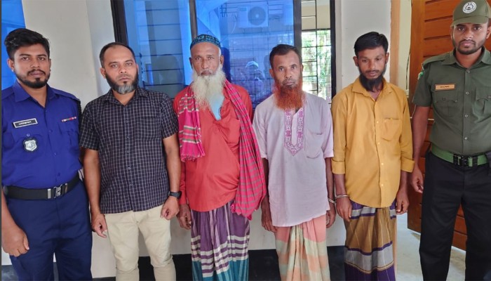 ​কলাপাড়ায় ৩ জেলের জরিমানা