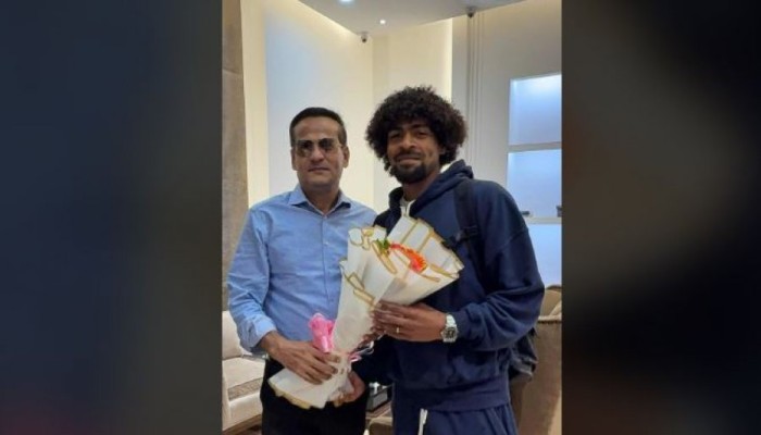 ​হামজা এখন ঢাকায়, বিকালেই অনুশীলন